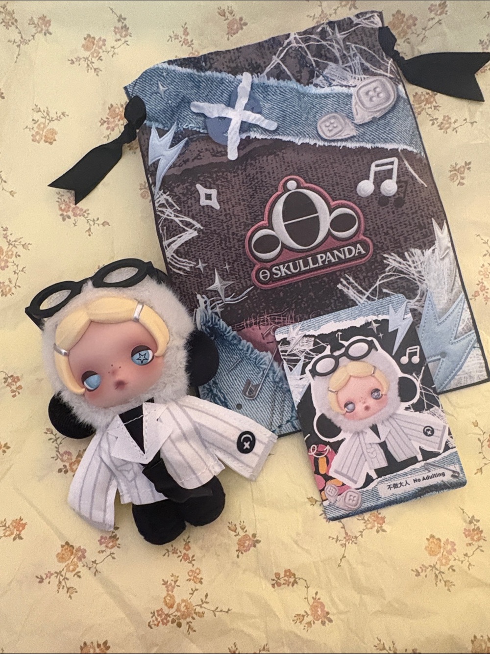 SKULLPANDA - White & Black confirmed COLLECTIBLE DoLL ___NO ADULTING___